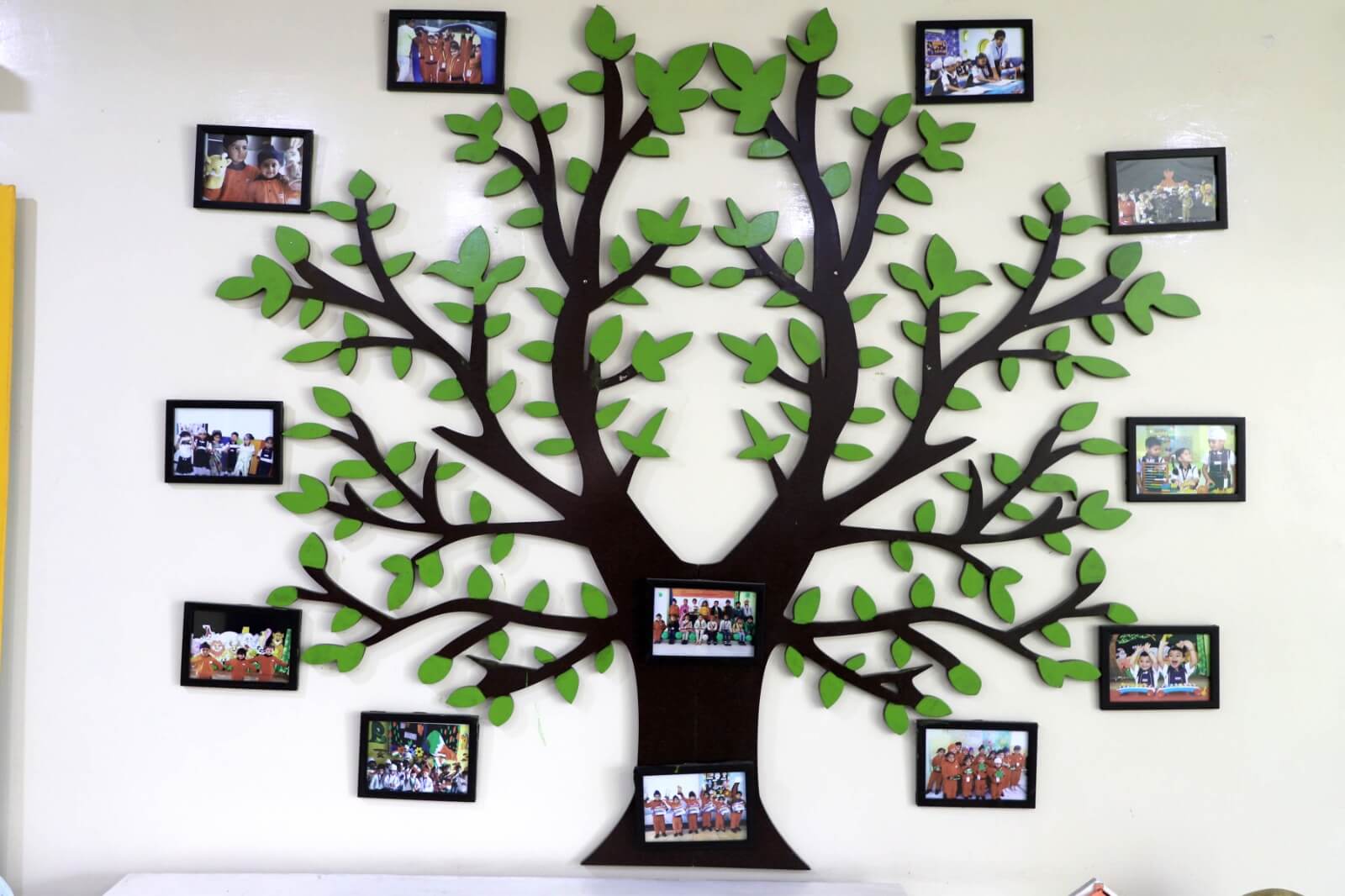 AIS arts and craft studio in use
