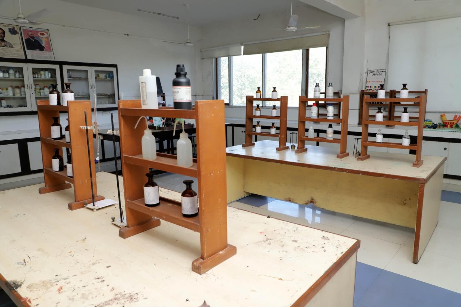 AIS science laboratory